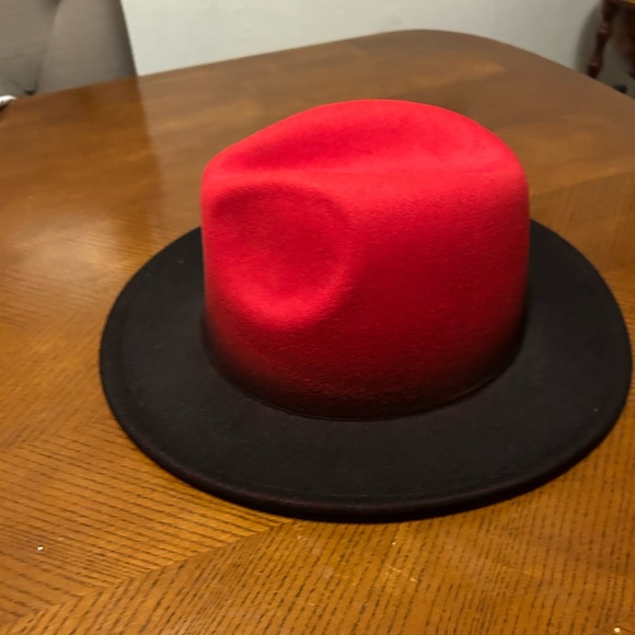 Hat unisex. - Picture 1 of 3